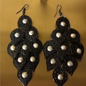 Elegant Vintage Black and Silver Jewel and Leaf Earrings
